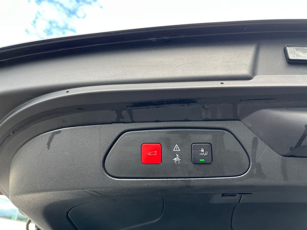 Opel Grandland X 1,2 T Exclusive Start/Stop 130HK 5d 8g Aut. - Image 18