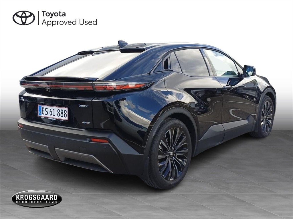 Toyota C-HR+ EL Executive Panorama AWD 343HK 5d Aut. - Image 6