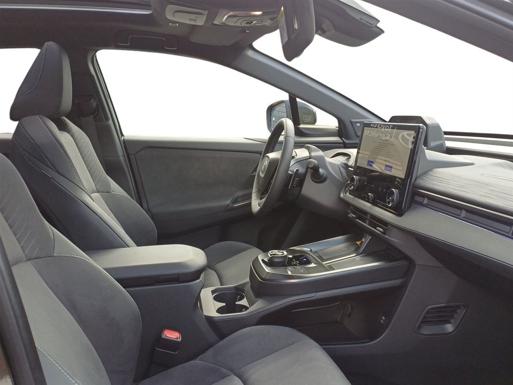 Toyota C-HR+ EL Executive Panorama AWD 343HK 5d Aut. - Image 16