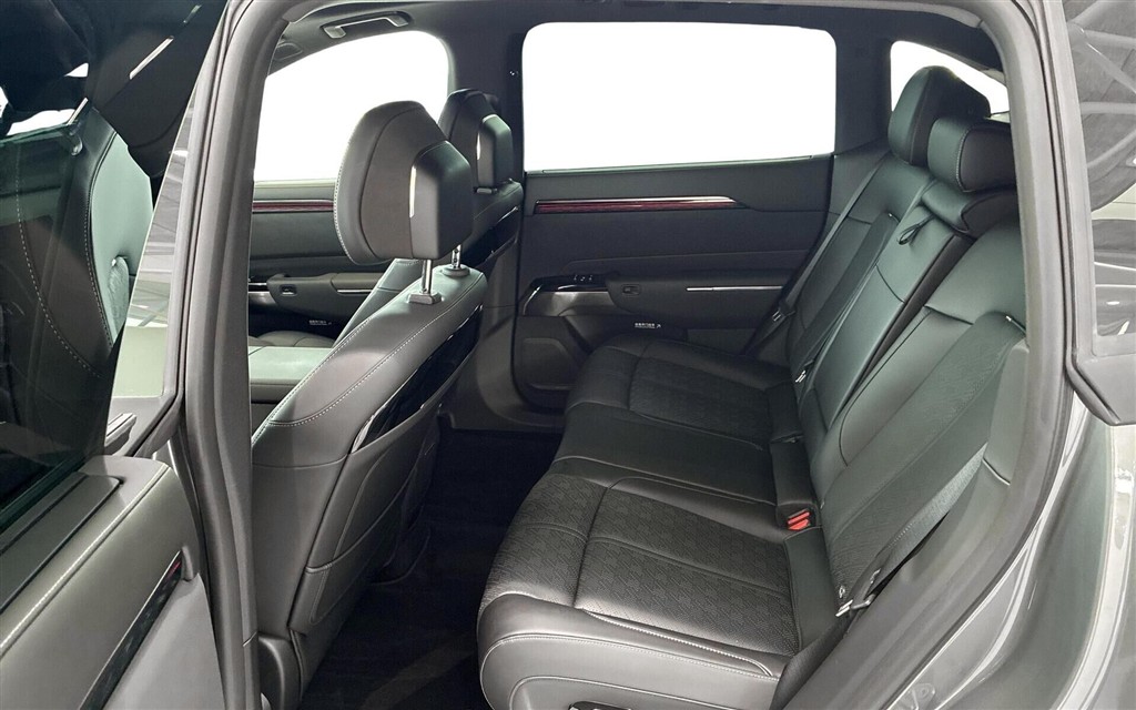 Zeekr 7X EL Privilege AWD 639HK 5d Aut. - Image 10