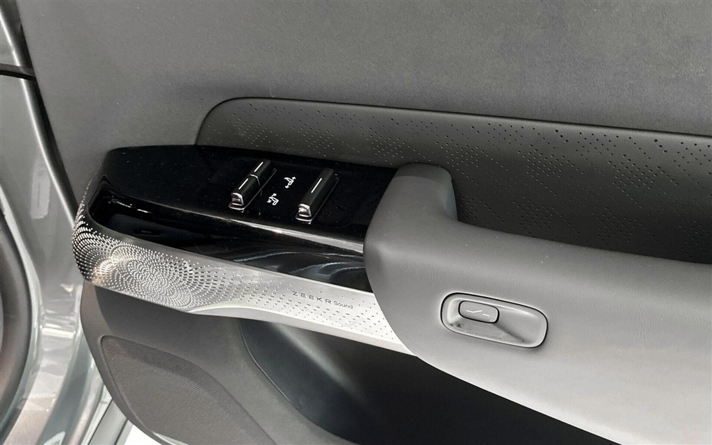 Zeekr 7X EL Privilege AWD 639HK 5d Aut. - Image 20