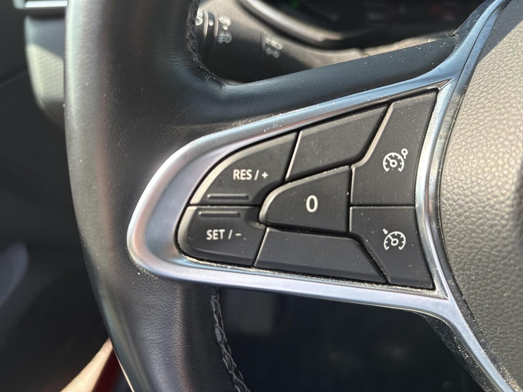 Renault Clio 1,0 TCE Intens 100HK 5d - Image 11