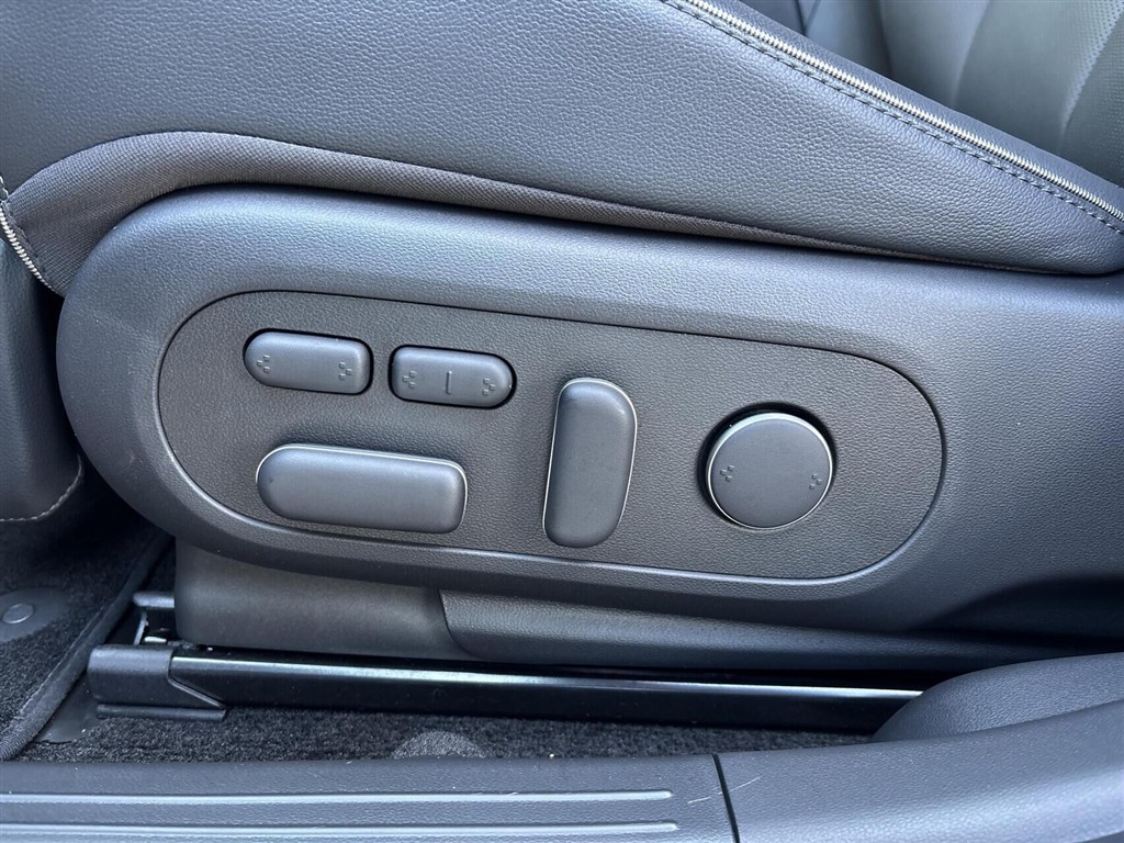Hyundai Ioniq 5 Electric 84 kWh Ultimate 229HK 5d Aut. - Image 16