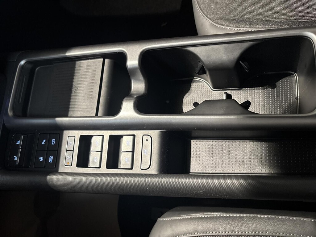 Hyundai Ioniq 6 Electric 84 kWh Advanced 229HK Aut. - Image 17