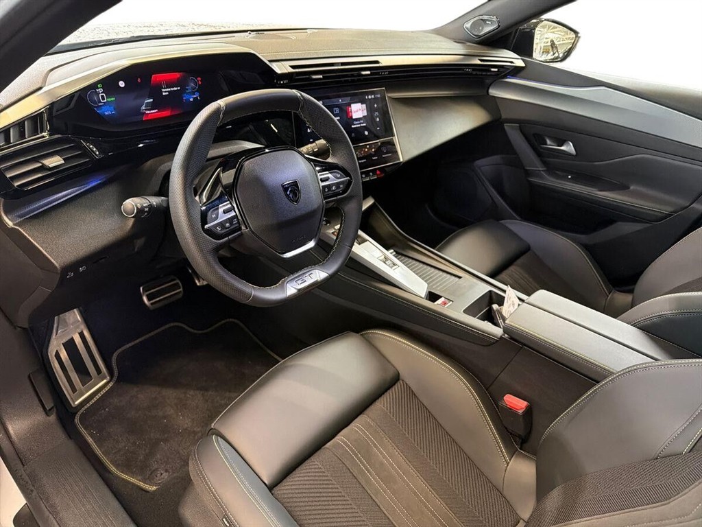 Peugeot e-408 EL 58 GT 210HK 5d Aut. - Image 6