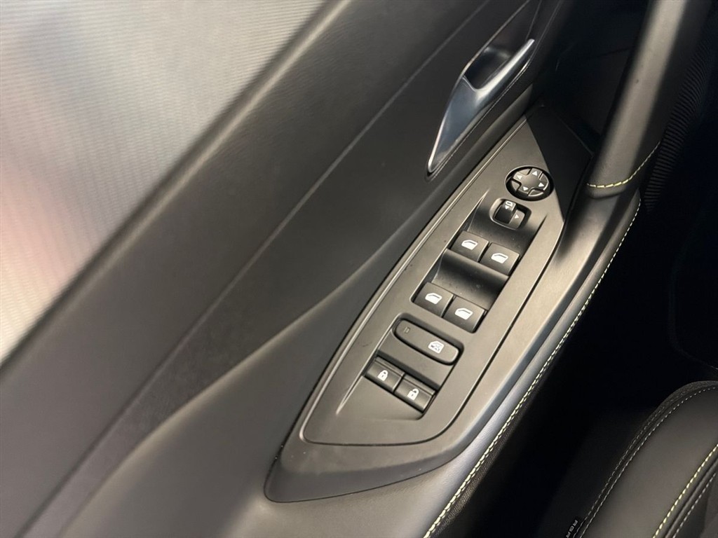 Peugeot e-408 EL 58 GT 210HK 5d Aut. - Image 17