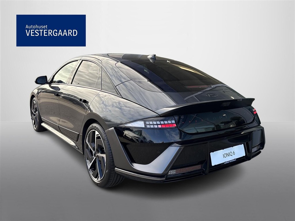 Hyundai Ioniq 6 Electric 84 kWh N-line+ 229HK Aut. - Image 4