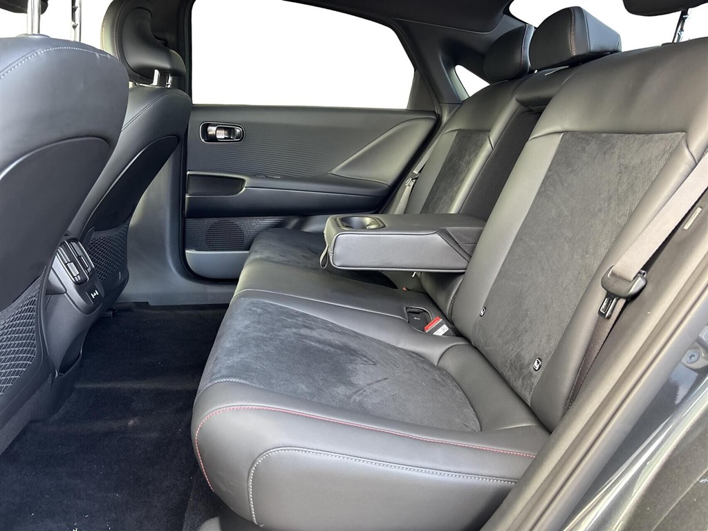 Hyundai Ioniq 6 Electric 84 kWh N-line+ 229HK Aut. - Image 6
