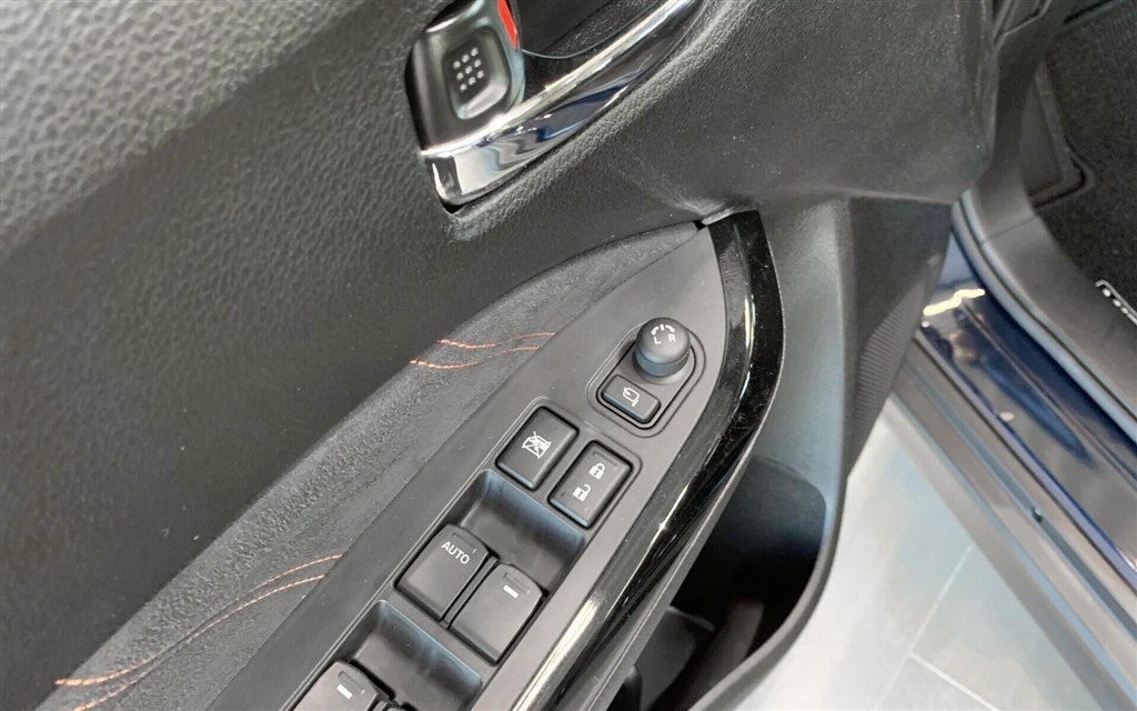 Suzuki Vitara 1,4 Black Edition 110HK 5d 6g Aut. - Image 15