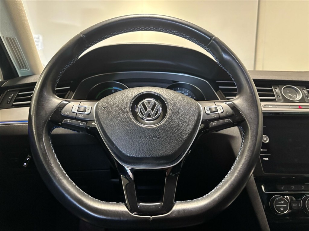 VW Passat Variant 1,4 TSI Plugin-hybrid GTE DSG 218HK Stc 6g Aut. - Image 12