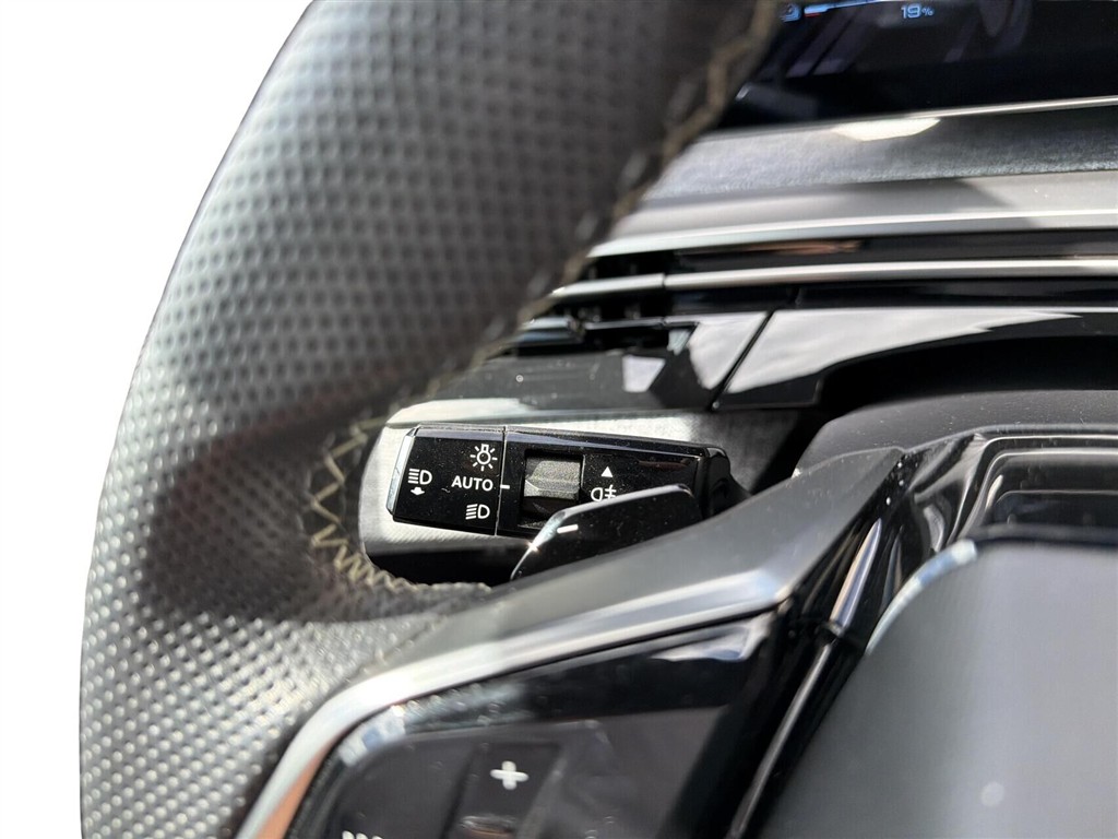 Peugeot e-3008 EL GT Longe Range 230HK 5d Aut. - Image 25