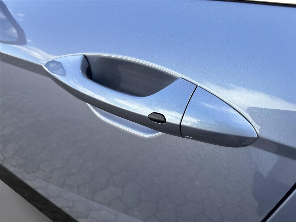 Hyundai Kona Electric 65,4 kWh Ultimate Long Range 217HK 5d Aut. - Image 11