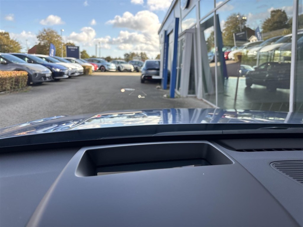 Hyundai Kona Electric 65,4 kWh Ultimate Long Range 217HK 5d Aut. - Image 15
