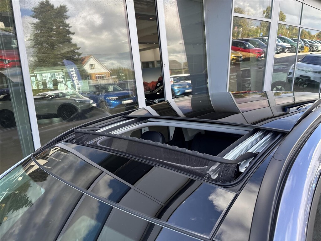Hyundai Kona Electric 65,4 kWh Ultimate Long Range 217HK 5d Aut. - Image 21