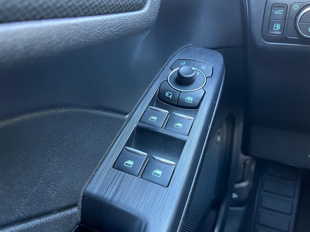 Ford Kuga 2,5 Plugin-hybrid ST-Line X CVT 225HK 5d Trinl. Gear - Image 15
