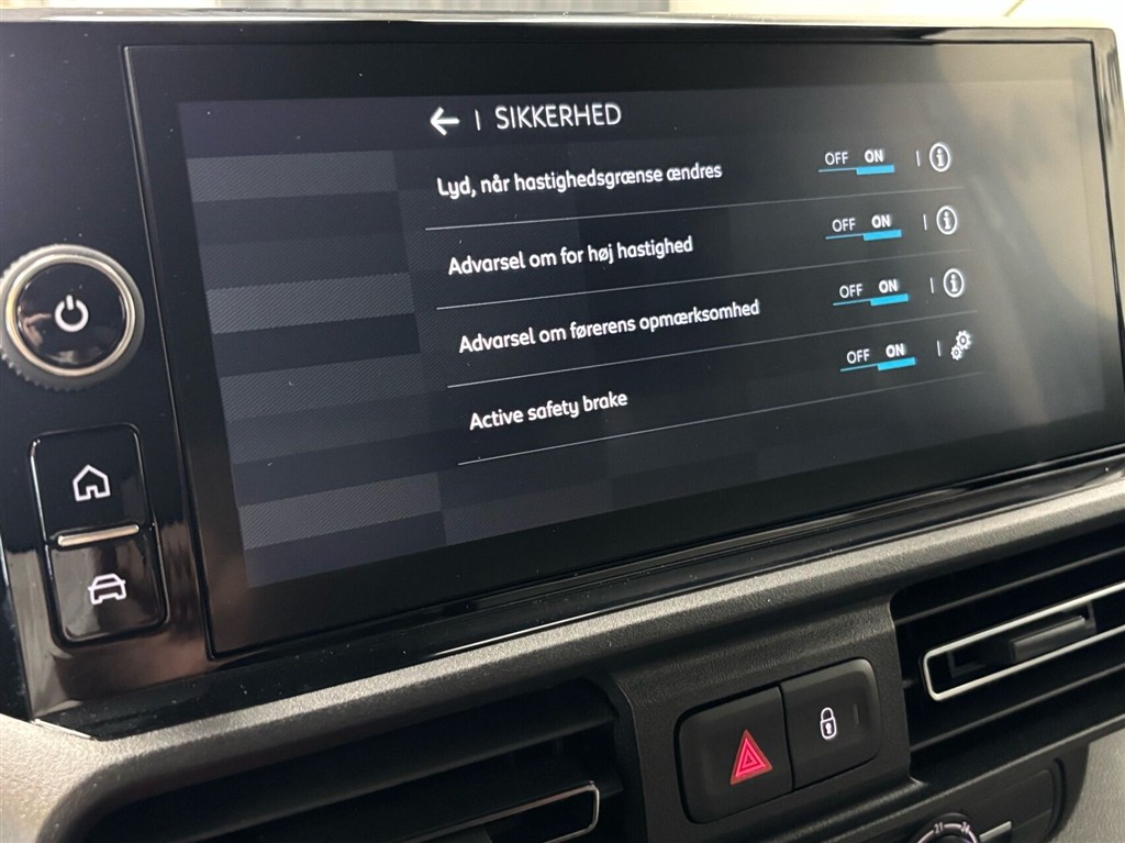 Citroën e-Berlingo EL Impress 136HK Aut. - Image 17