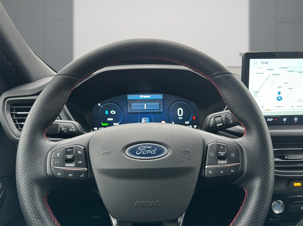 Ford Kuga 2,5 Plugin-hybrid ST-Line X CVT 243HK 5d Aut. - Image 14