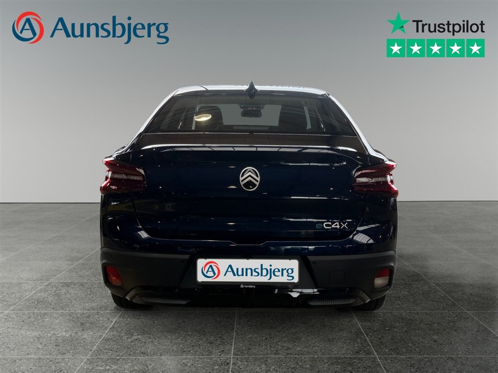 Citroën e-C4 X EL Plus 136HK 5d Aut. - Image 4