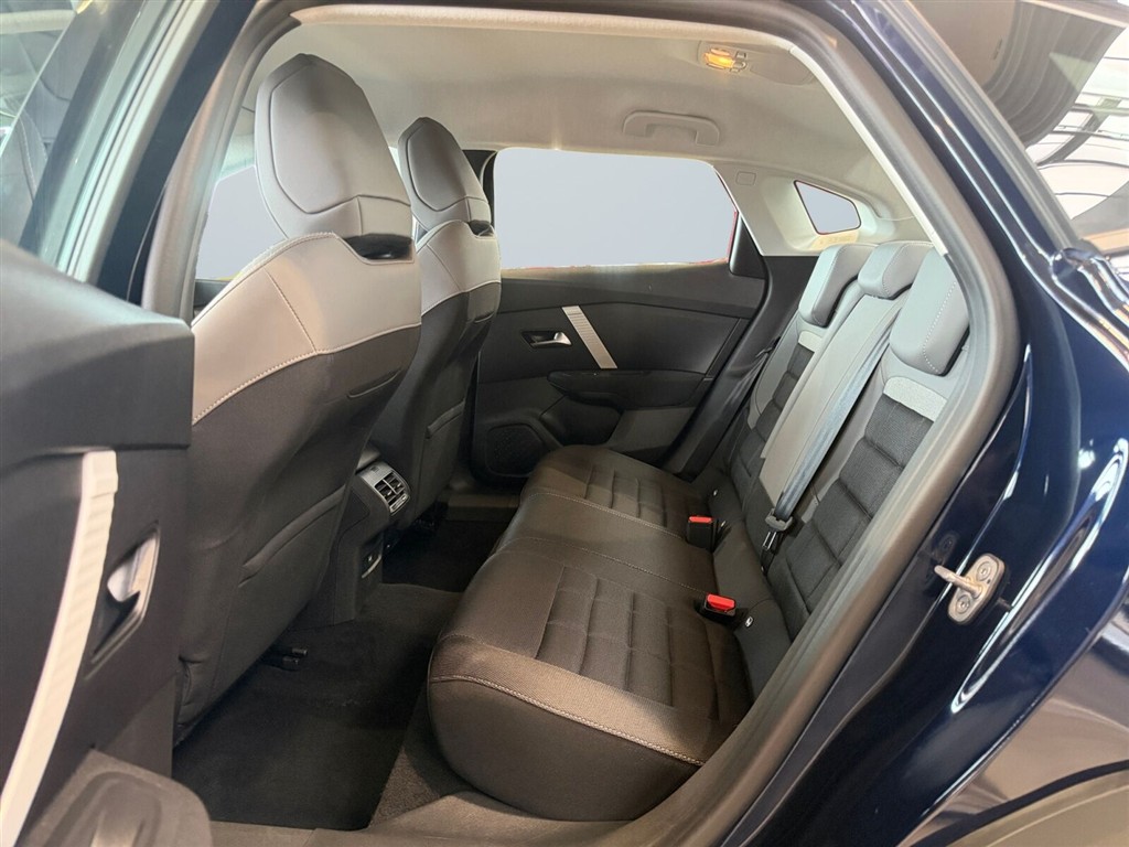 Citroën e-C4 X EL Plus 136HK 5d Aut. - Image 14