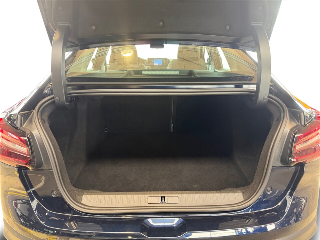 Citroën e-C4 X EL Plus 136HK 5d Aut. - Image 16