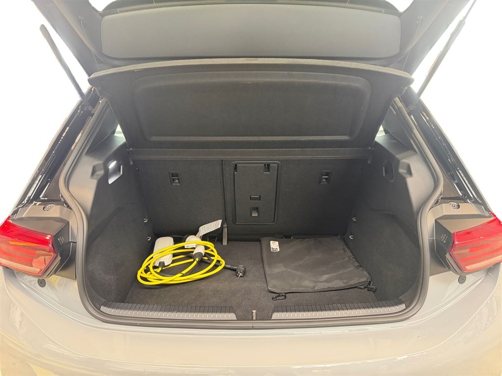 VW ID.3 EL Pro Performance 204HK 5d Aut. - Image 16