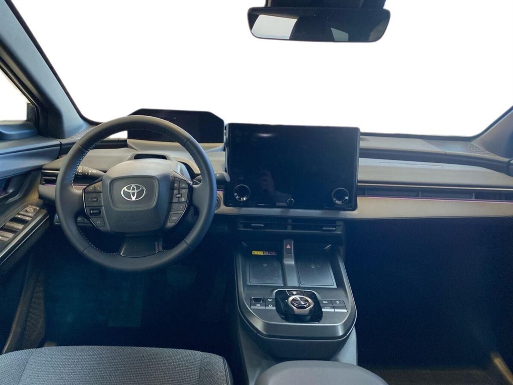 Toyota bZ4X Touring EL Active Tech 224HK 5d Aut. - Image 15