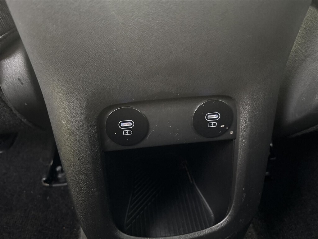Hyundai Ioniq 5 Electric 84 kWh Ultimate 229HK 5d Aut. - Image 7