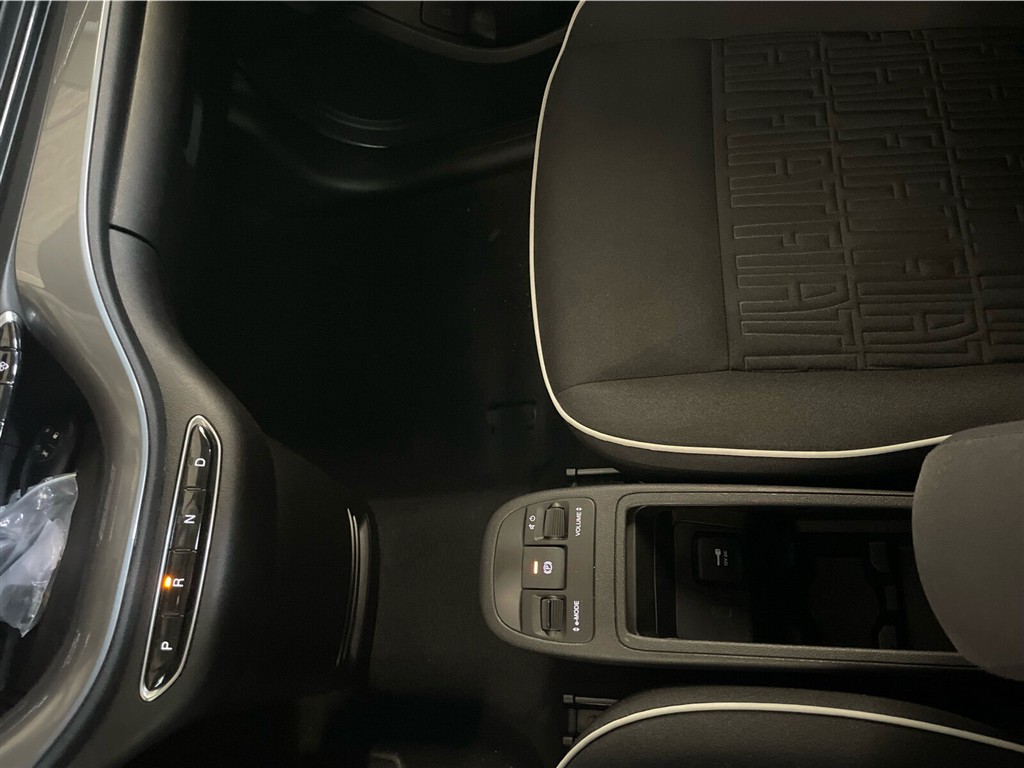 Fiat 500e EL Nouvelle Berline 118HK 3d Aut. - Image 18