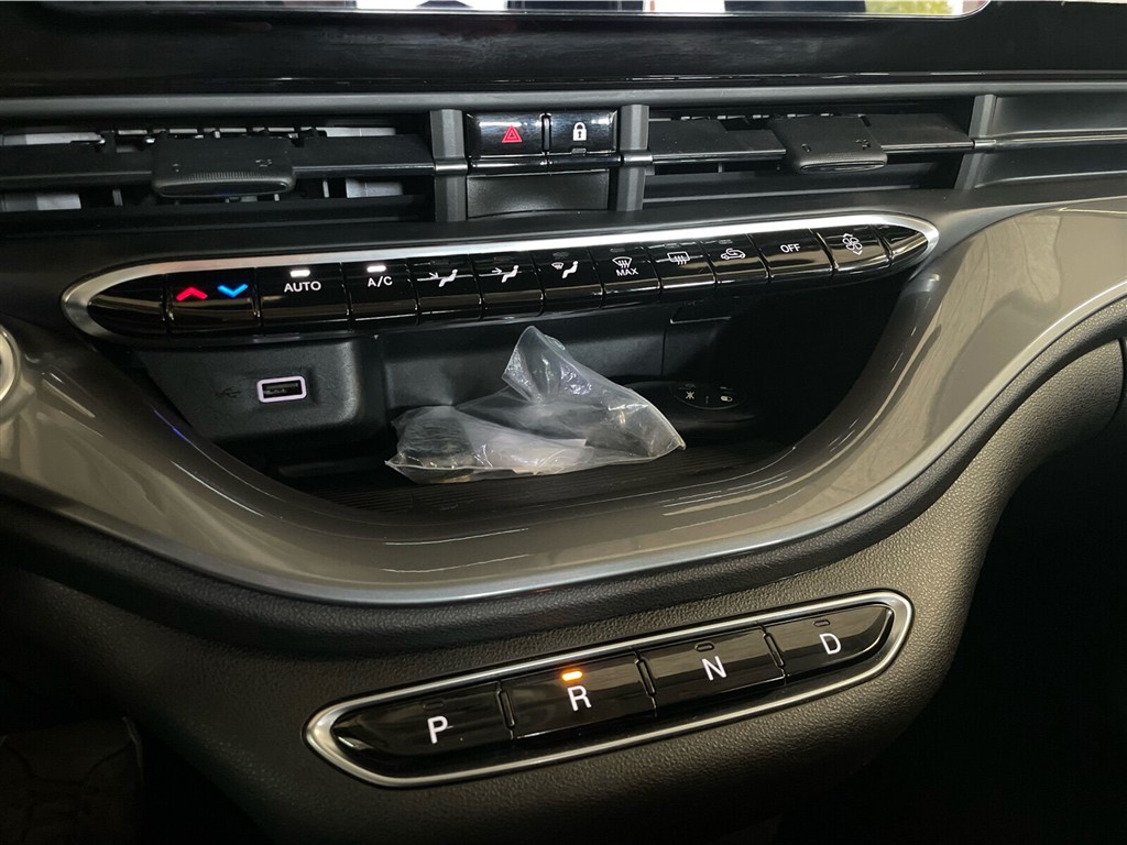 Fiat 500e EL Nouvelle Berline 118HK 3d Aut. - Image 22