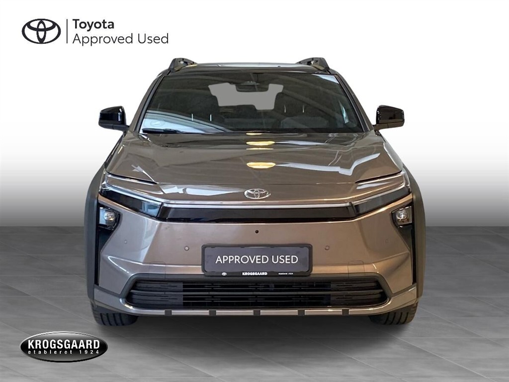 Toyota bZ4X Touring EL Executive AWD 380HK 5d Aut. - Image 10