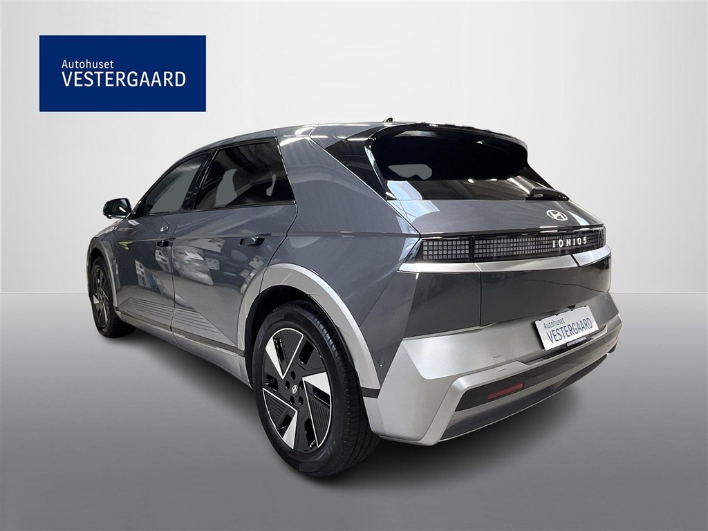 Hyundai Ioniq 5 Electric 84 kWh Ultimate 229HK 5d Aut. - Image 3