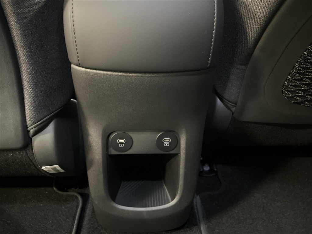 Hyundai Ioniq 5 Electric 84 kWh Ultimate 229HK 5d Aut. - Image 7