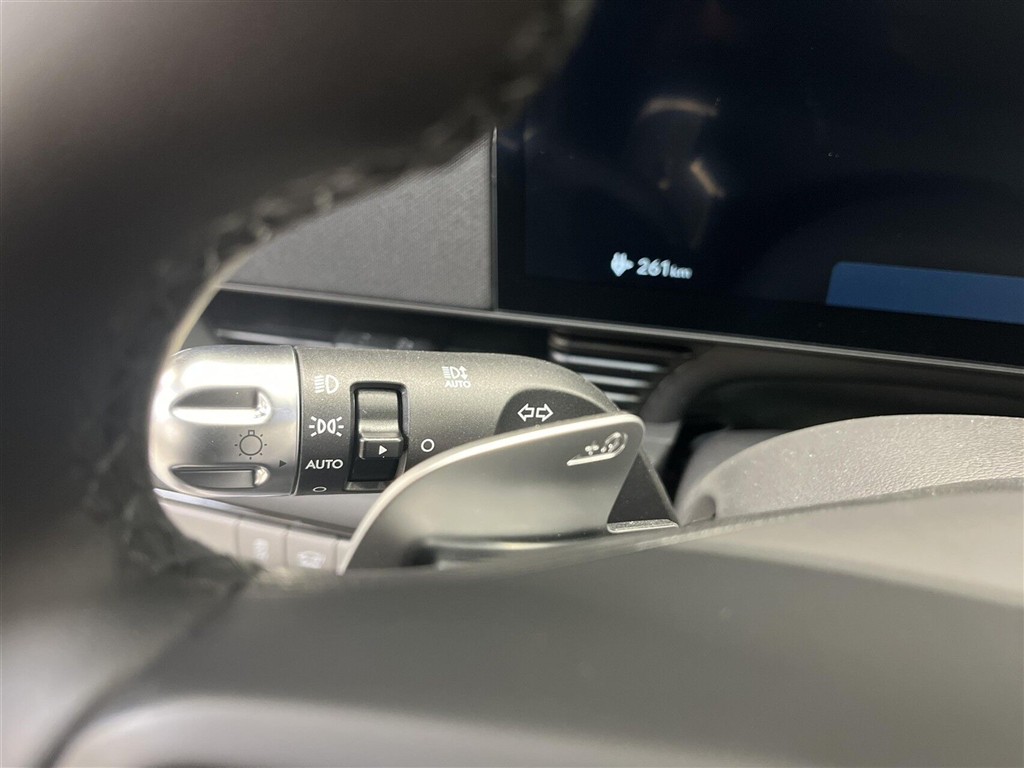 Hyundai Ioniq 5 Electric 84 kWh Ultimate 229HK 5d Aut. - Image 16