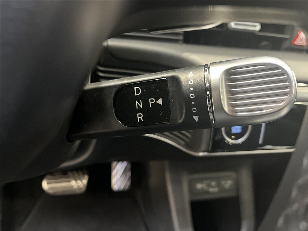 Hyundai Ioniq 5 Electric 84 kWh Ultimate 229HK 5d Aut. - Image 18
