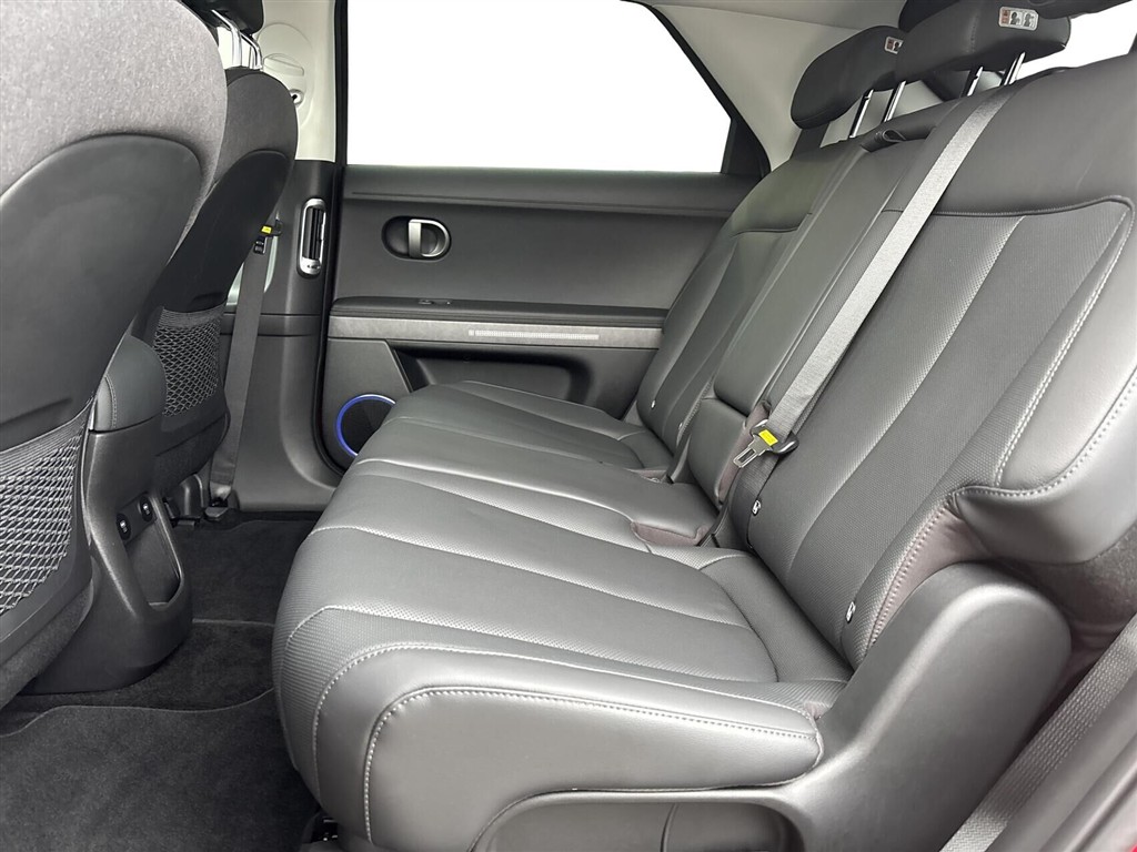 Hyundai Ioniq 5 Electric 84 kWh Ultimate 229HK 5d Aut. - Image 5