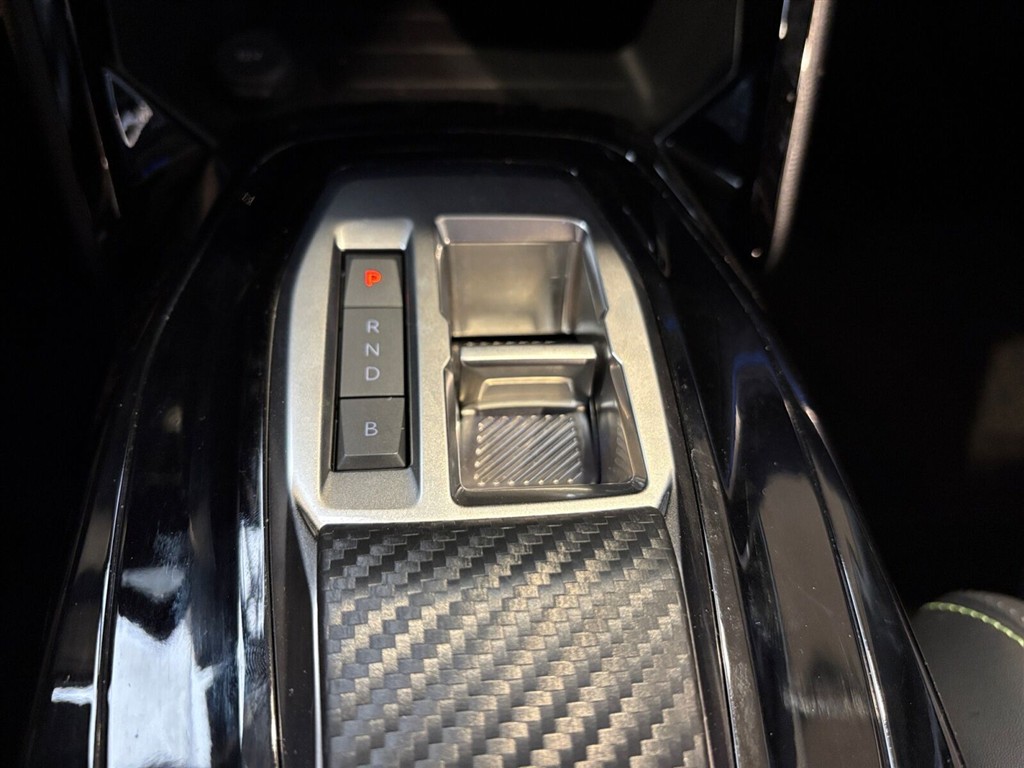 Peugeot e-2008 EL GT 156HK 5d Aut. - Image 10
