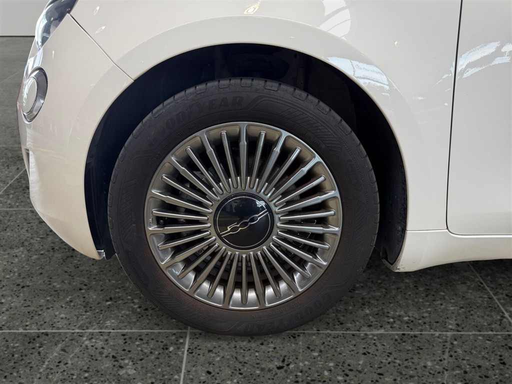 Fiat 500e EL Icon 118HK 3d Aut. - Image 9
