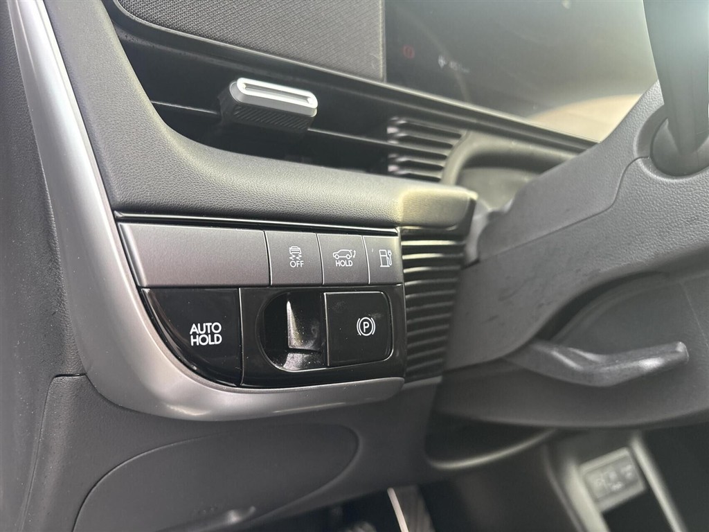 Hyundai Ioniq 5 Electric 84 kWh Ultimate 229HK 5d Aut. - Image 13