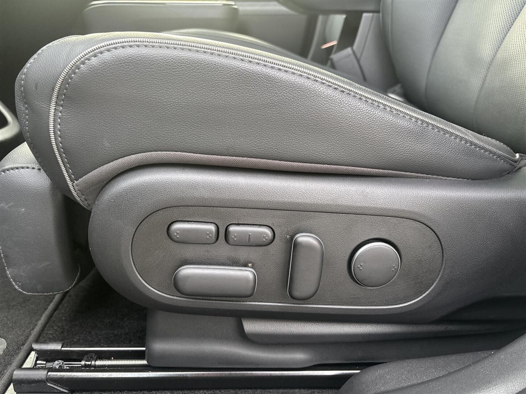Hyundai Ioniq 5 Electric 84 kWh Ultimate 229HK 5d Aut. - Image 17