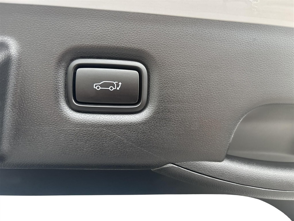 Hyundai Ioniq 5 Electric 84 kWh Ultimate 229HK 5d Aut. - Image 21