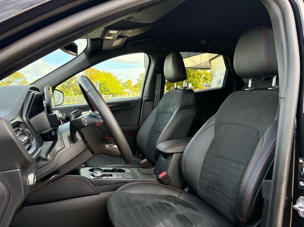 Ford Kuga 2,5 Plugin-hybrid ST-Line X CVT 225HK 5d Trinl. Gear - Image 9