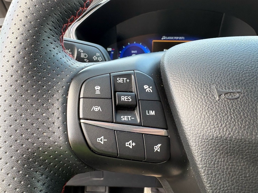 Ford Kuga 2,5 Plugin-hybrid ST-Line X CVT 225HK 5d Trinl. Gear - Image 21