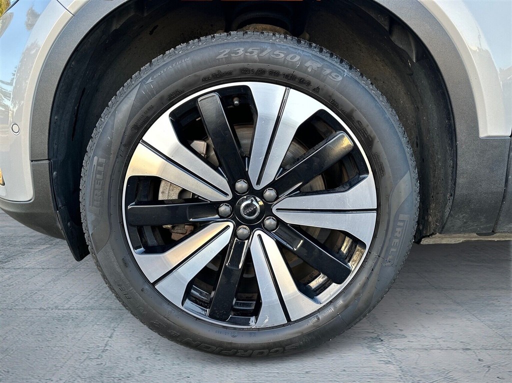 Volvo XC40 P8 Recharge Twin Ultimate AWD 408HK 5d Aut. - Image 10
