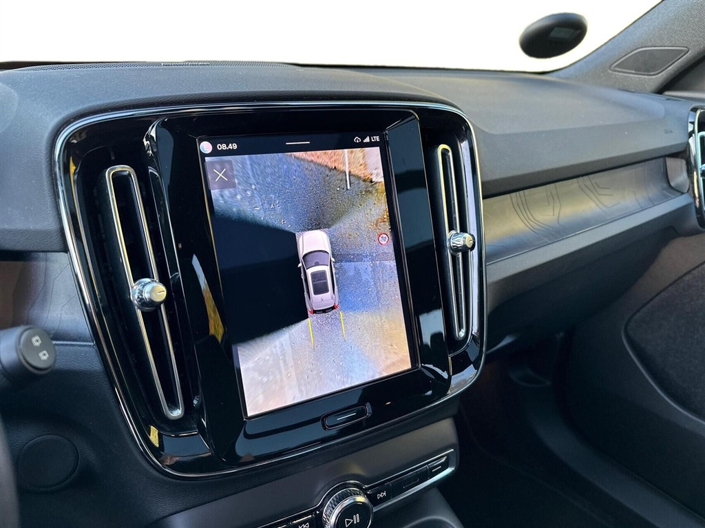 Volvo XC40 P8 Recharge Twin Ultimate AWD 408HK 5d Aut. - Image 23