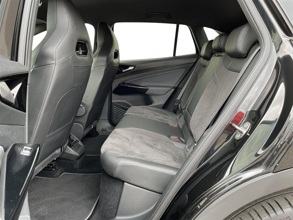 VW ID.4 EL Pro Performance 204HK 5d Aut. - Image 5