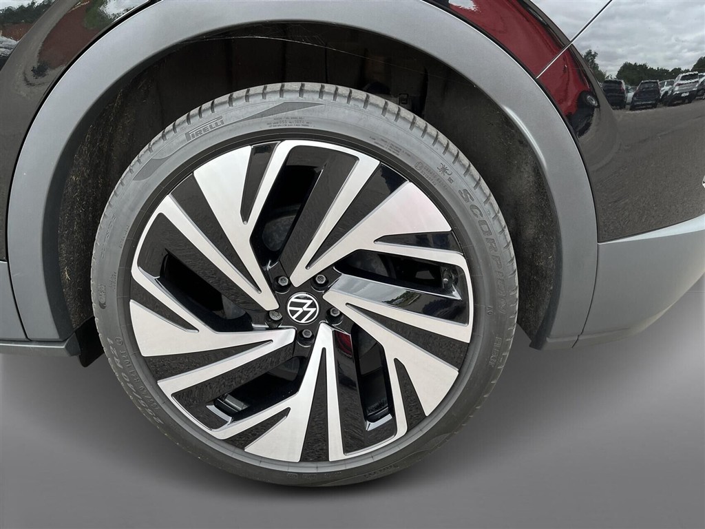 VW ID.4 EL Pro Performance 204HK 5d Aut. - Image 9