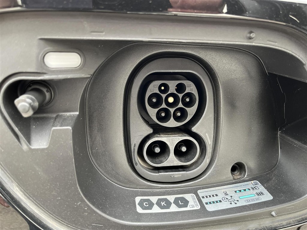 VW ID.4 EL Pro Performance 204HK 5d Aut. - Image 11