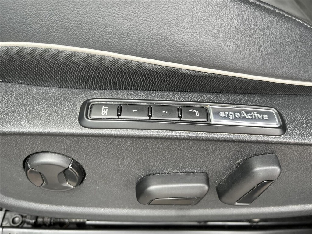 VW ID.4 EL Pro Performance 204HK 5d Aut. - Image 15