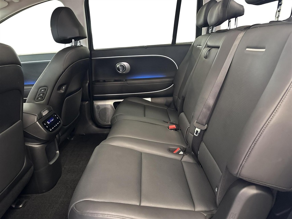 Hyundai Ioniq 9 7 Sæder Electric 110,3 kWh Ultimate 218HK 5d Aut. - Image 4