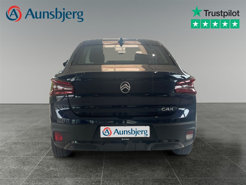 Citroën e-C4 X EL Plus 156HK 5d Aut. - Image 4